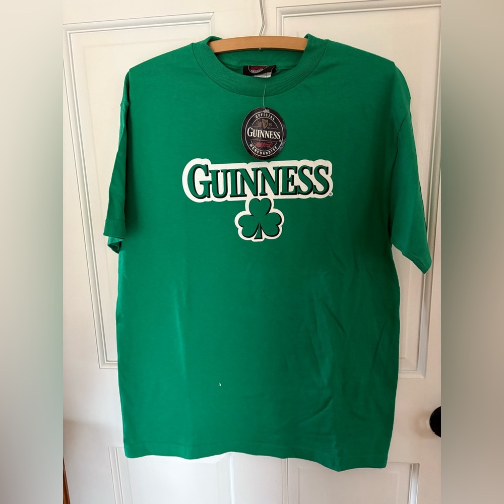 NWT Men’s GUINNESS T Shirt From Ireland Medium Irish Tee Shirt St Patricks Day